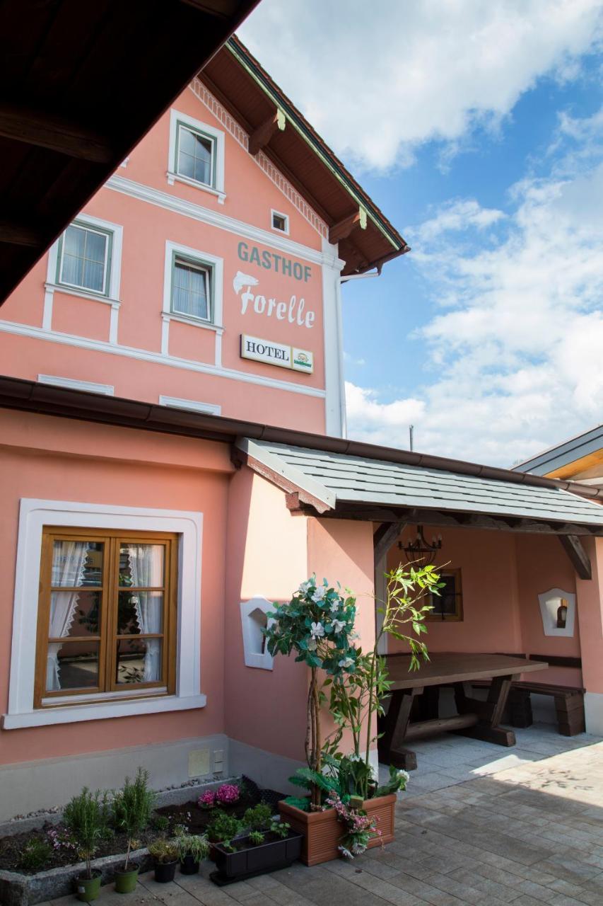 סייגסדורף Hotel Gasthof Forelle מראה חיצוני תמונה
